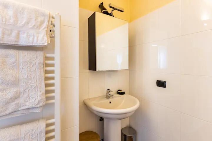 Bed & Breakfast L'Erica Finale Ligure Esterno foto