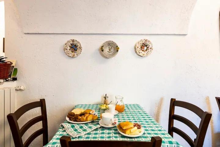 Bed & Breakfast L'Erica Finale Ligure Esterno foto